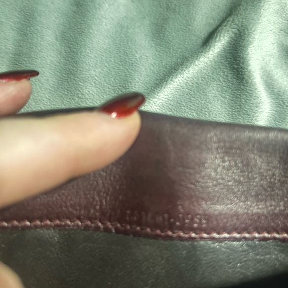 🔥Authentic Gucci Guccissima embossed leather wallet with gold heart GG logo - Picture 13 of 13